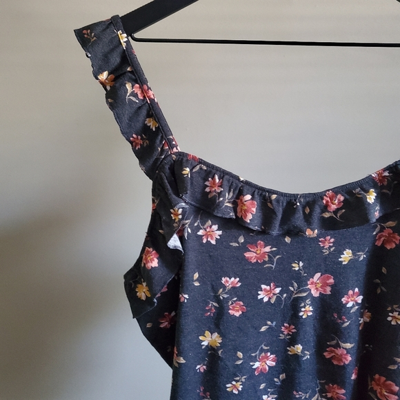 NWT AEO Cropped Floral Tank - Picture 2 of 7